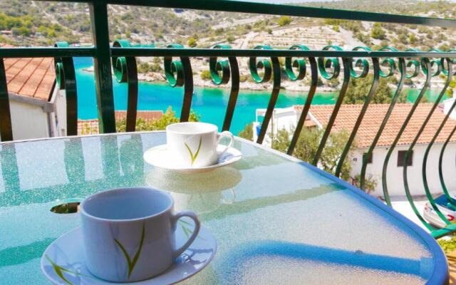 Apartments by the sea Sevid, Trogir - 18745