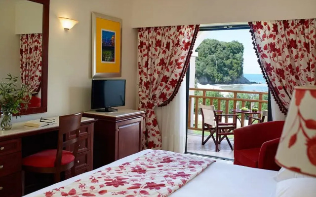 Roda Beach Resort & Spa