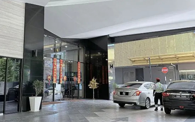 Royce Residence KLCC by ALMA