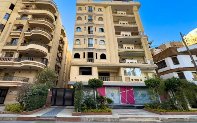 Posh & Panoramic 2bdr Rooftop 5 Min To Airport
