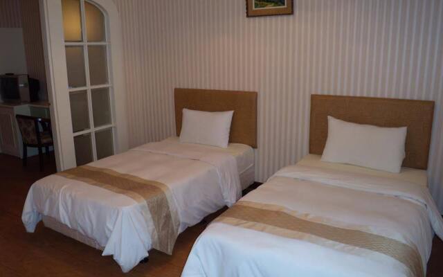 Hotel Chung Shan