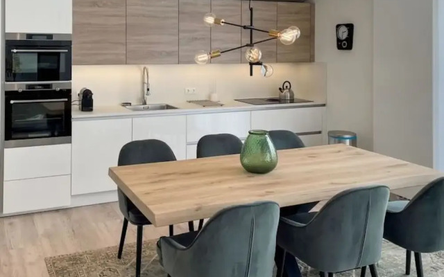 Beautiful Chalet With Office, in Zeeland