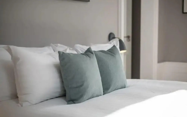 JOIVY Torphichen Street 5 Star Luxury Apartment