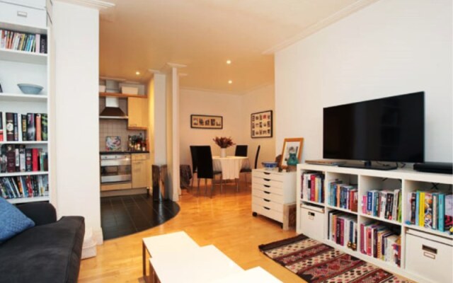 Veeve  Drayton Park Islington Apartment