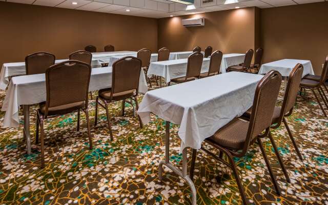 Best Western Warren Hotel