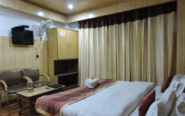 Hotel Chaman Palace – Guest Rooms – Shimla