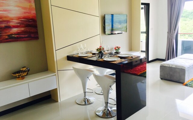 Nai Harn Condominium