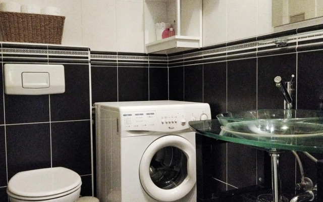 Fountain View Apartment