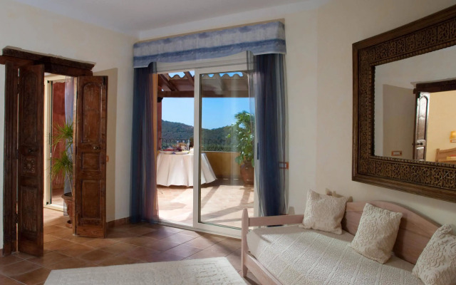 Cruccuris Resort Adults Only