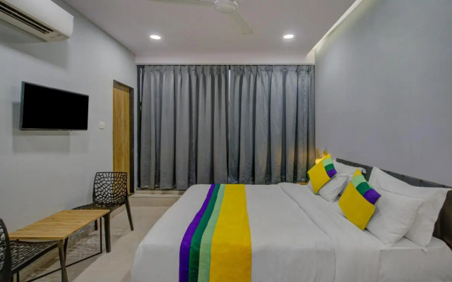 Itsy Hotels Natasha, Vesu, Surat