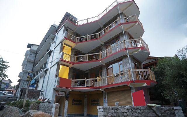 OYO 14401 Home Delightful Studio Naggar Road