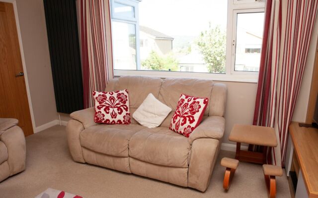 4 Bedroom House in Village Edge of Bath