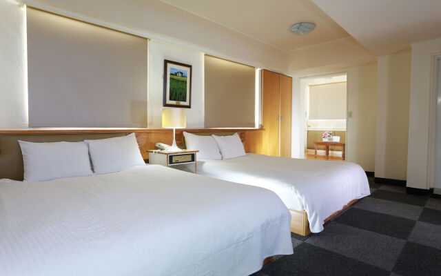 The Lion Hotel