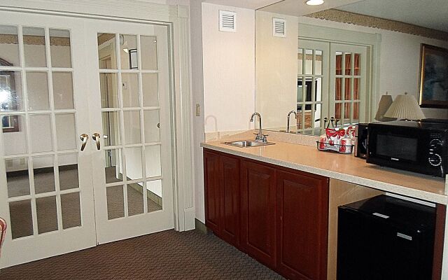 Quail Hollow Resort - A Trademark Collection Hotel