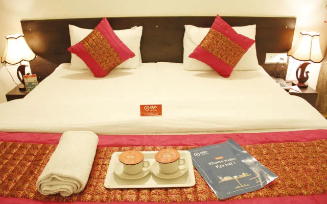 Oyo Rooms Noida City Centre 208