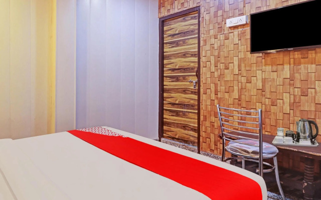 OYO Flagship 80572 Dream Comes True Hotel Banquet