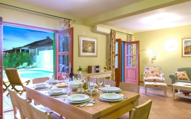 Villa Mare in Hvar With 4 Bedrooms and 3 Bathrooms