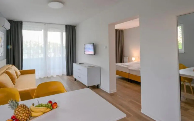Lelle Hotel