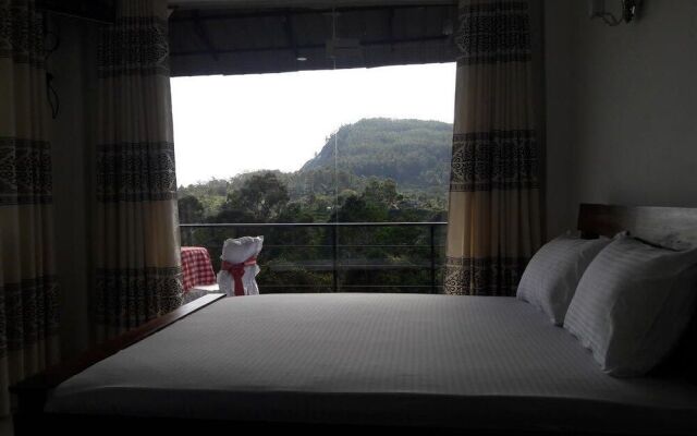 The Onex Paradise Ella