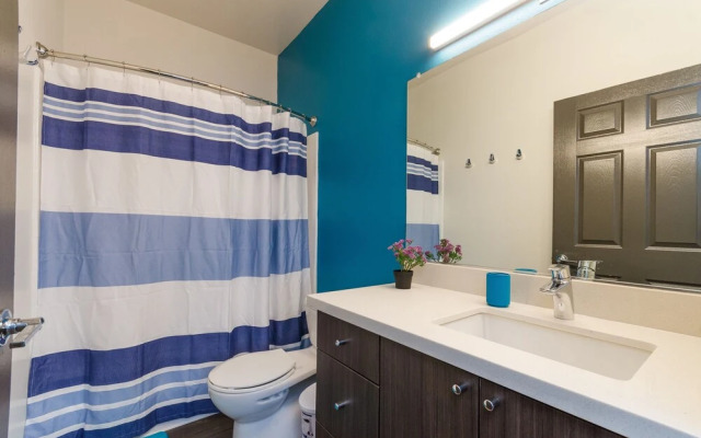 Studio City Universal Apartments