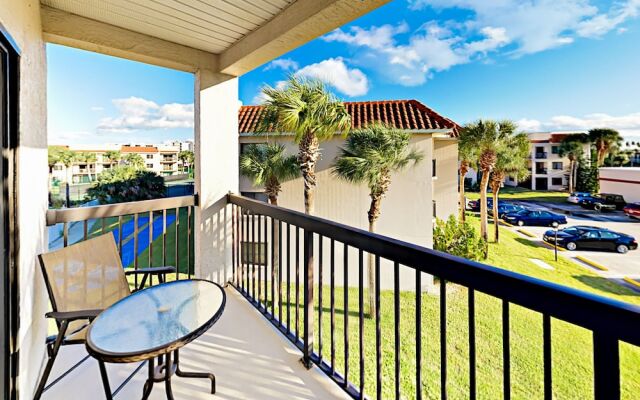 Beach-Themed #F32 - 2 Br Condo