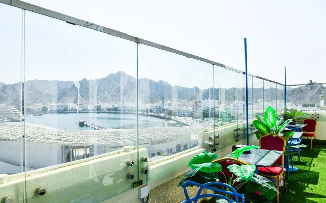 Marina Hotel