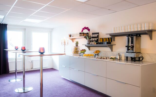 Best Western Arlanda Plus Park Airport Hotel
