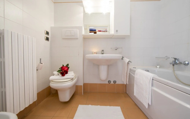 Porto Letizia Begonia 4