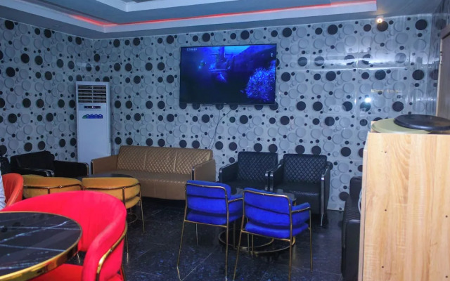 Marqueeland Hotel and suites