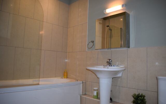 1 Bedroom Apartment With Balcony In Dublin