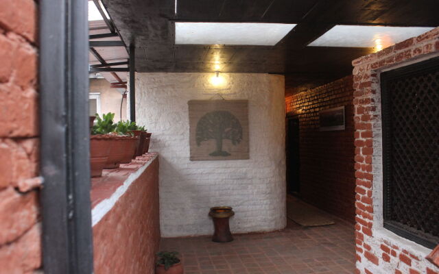 Hira Guest House