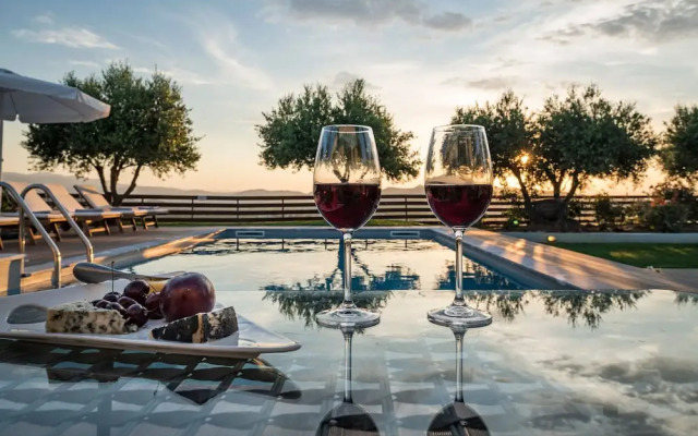 Mythic Olive Villa Views - Private Pool