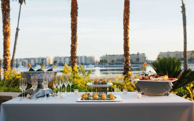 Jamaica Bay Inn Marina Del Rey,Tapestry Collection by Hilton