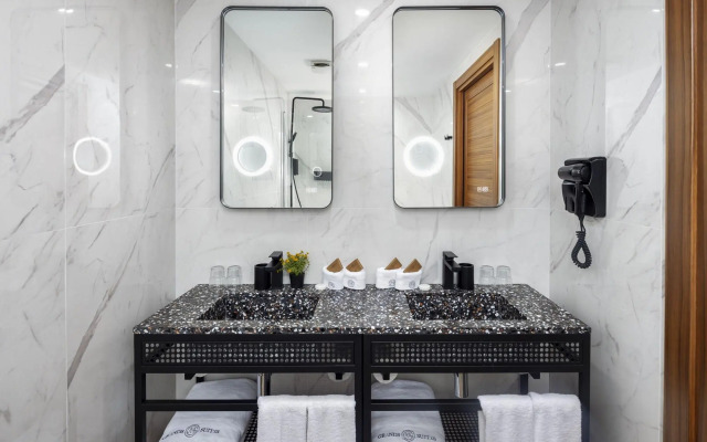 Grands Suites Hotel Residences & SPA