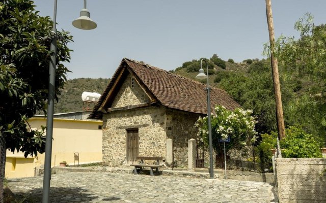 Anastou's Traditional House