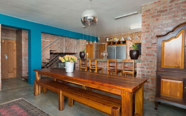 Stay at Friends Economic Rooms