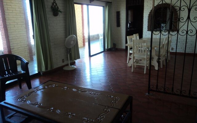 La Casa Contenta