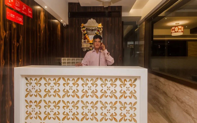 OYO 16718 Hotel Aditya Residency