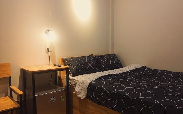 Amazon2 Hostel