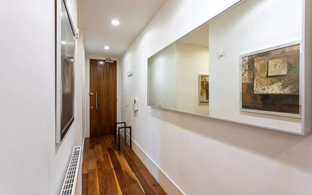 Holborn Flat With Green Views