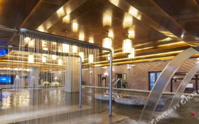 Swan Lake Resort Hot Spring Jiangba