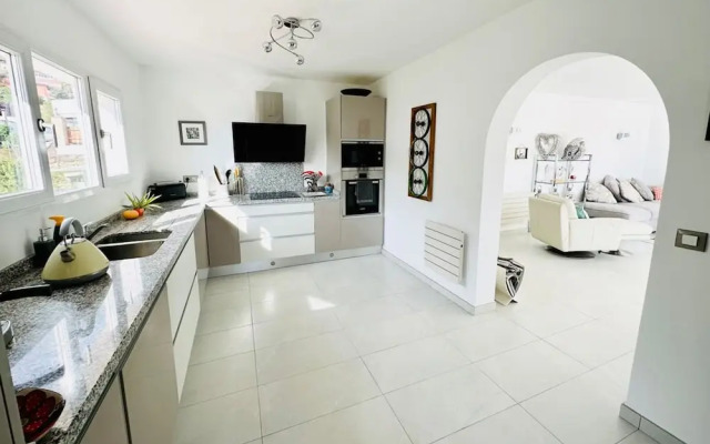 Incredible Views Villa With Private Pool