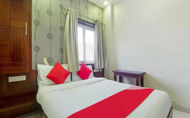 Oyo Hotel M