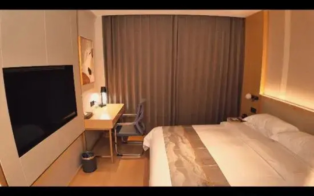 Jiuquan Yunruixiang Hotel