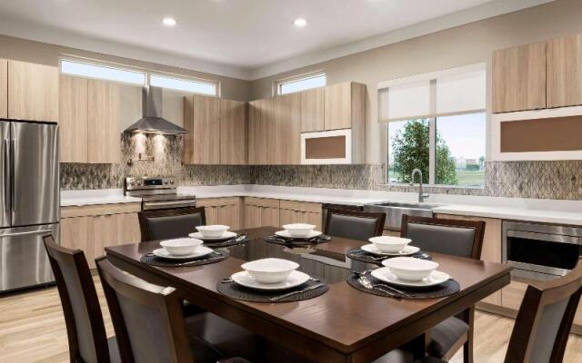 Super 8 By Wyndham Beaumont I-10/Walden Rd