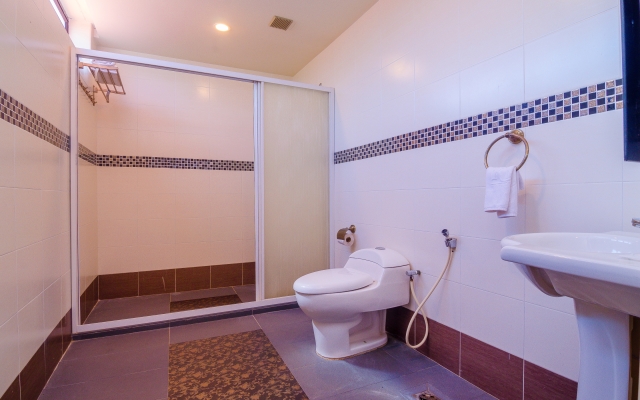 OYO 90134 K Garden Hotel