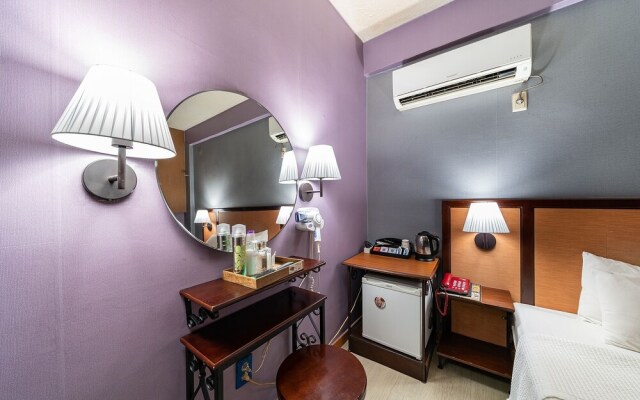 Oryu Bon Motel