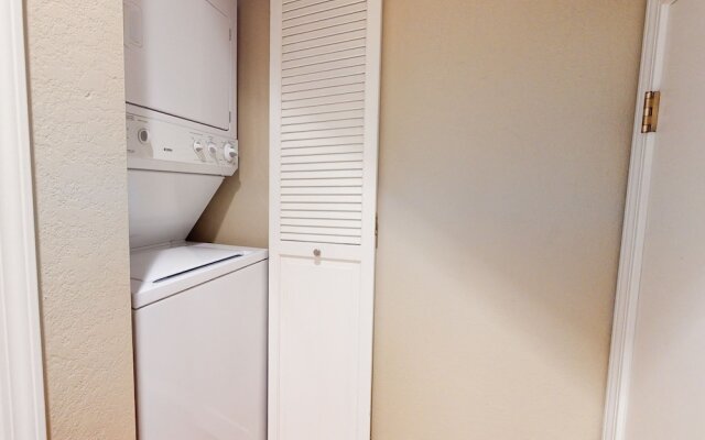Helios 12 South by RedAwning