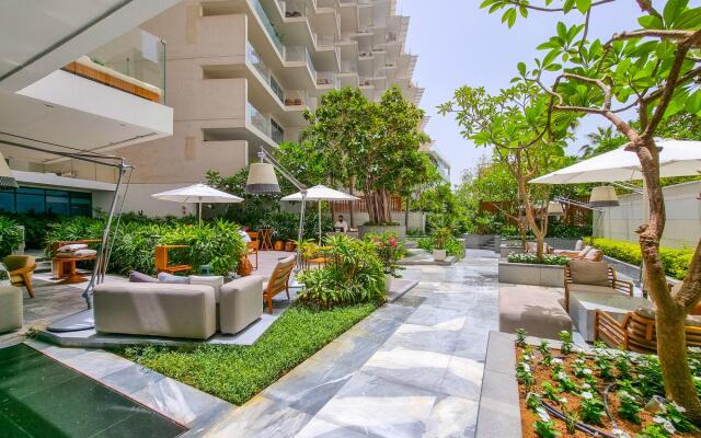 DXB - Five - 40902 - PJ