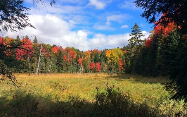 Madawaska Lodge-Cottage